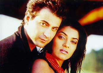 Sanjay Kapoor and Sushmita Sen in Sirf Tum
