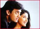 Aamir Khan and Sonali Bendre in Sarfarosh