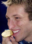 Ian Thorpe with his Sydney Olympics medal 