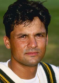 Moin Khan